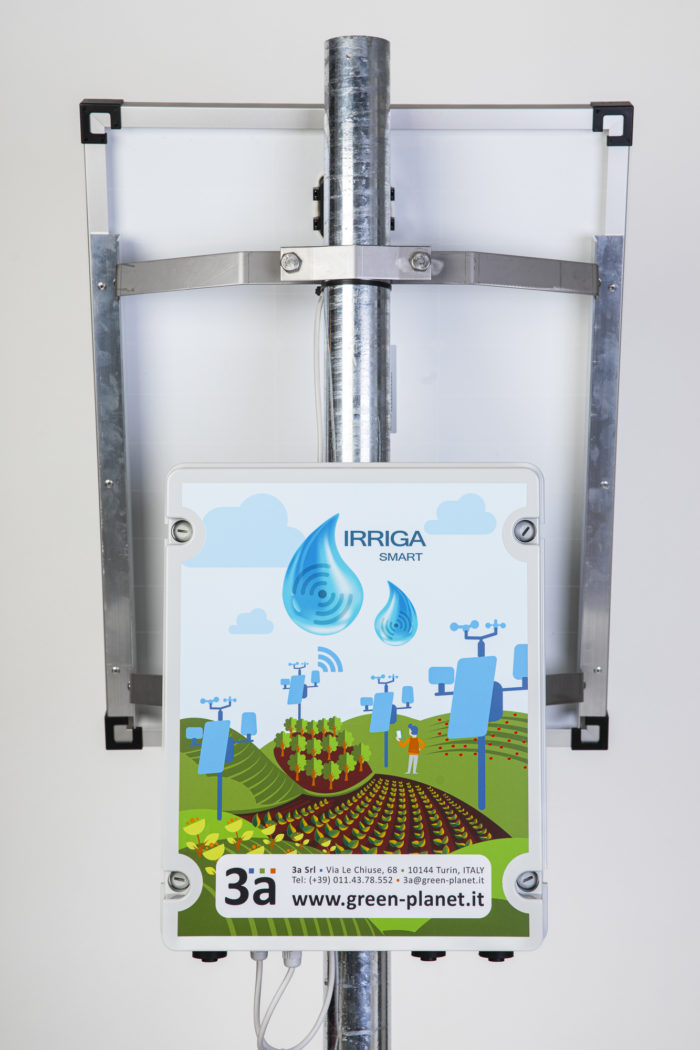 IRRIGA-SMART  Unità di controllo per impianti goccia a goccia completo di sensore di flusso. Da acquistare con almeno una licenza in abbonamento di IS_APP - immagine 2