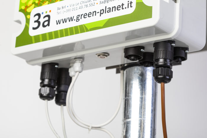 IRRIGA-SMART  Unità di controllo per impianti goccia a goccia completo di sensore di flusso. Da acquistare con almeno una licenza in abbonamento di IS_APP - immagine 18