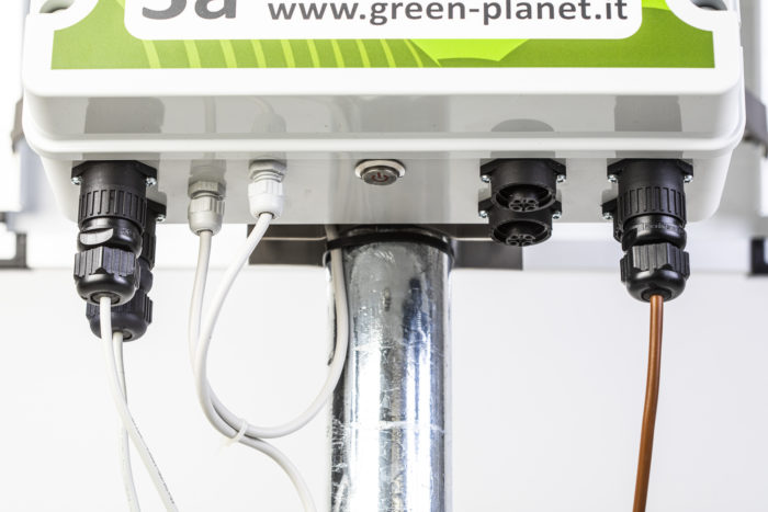 IRRIGA-SMART  Unità di controllo per impianti goccia a goccia completo di sensore di flusso. Da acquistare con almeno una licenza in abbonamento di IS_APP - immagine 20