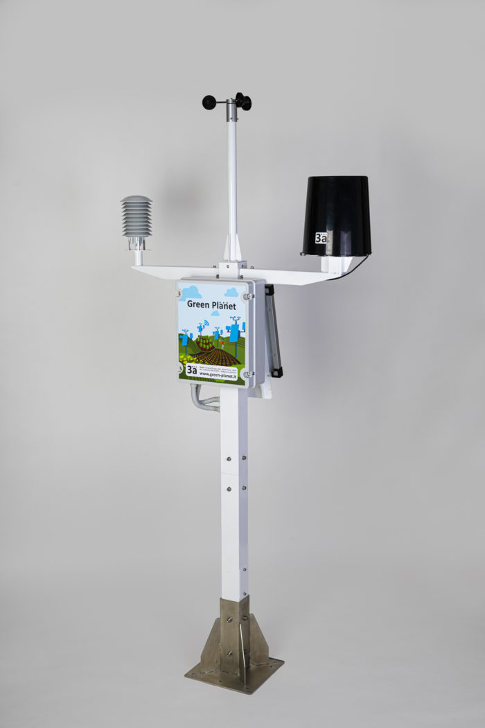 STAZIONE METEO Green Planet Bianco Base. 7 Grandezze - Unità di acquisizione e trasmissione UMTS/LTE - Alimentazione autonoma 12V - Struttura bianca con piastra base in acciaio - Pluviometro nero in materiale plastico, bocca da 300 cm2 e bascula in plastica