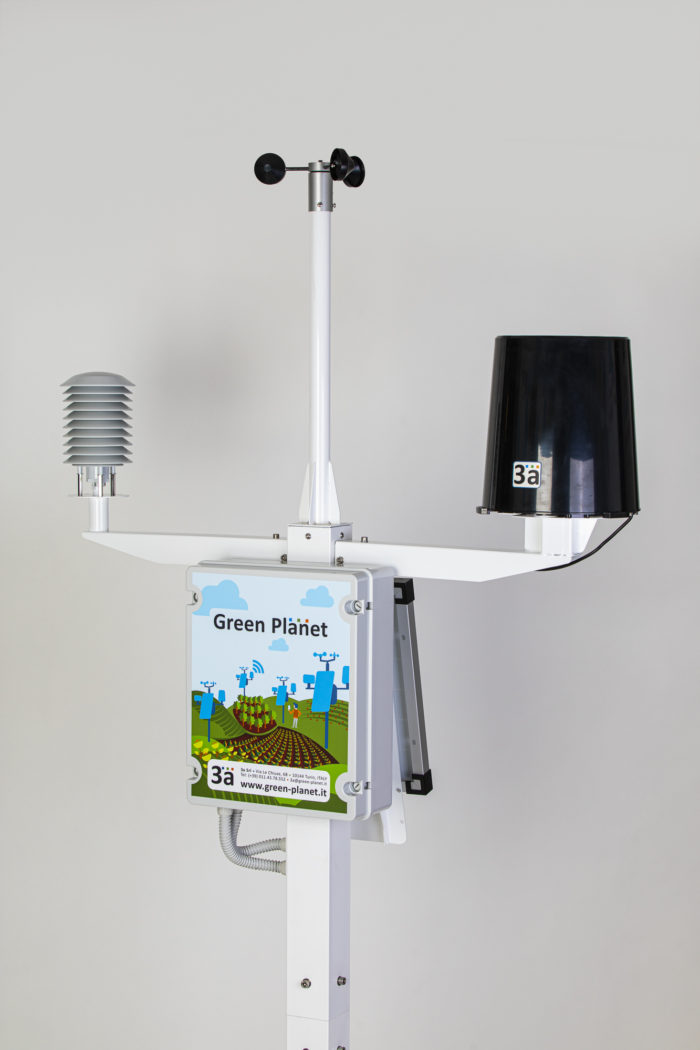 STAZIONE METEO Green Planet Bianco Base. 7 Grandezze - Unità di acquisizione e trasmissione UMTS/LTE - Alimentazione autonoma 12V - Struttura bianca con piastra base in acciaio - Pluviometro nero in materiale plastico, bocca da 300 cm2 e bascula in plastica - immagine 5